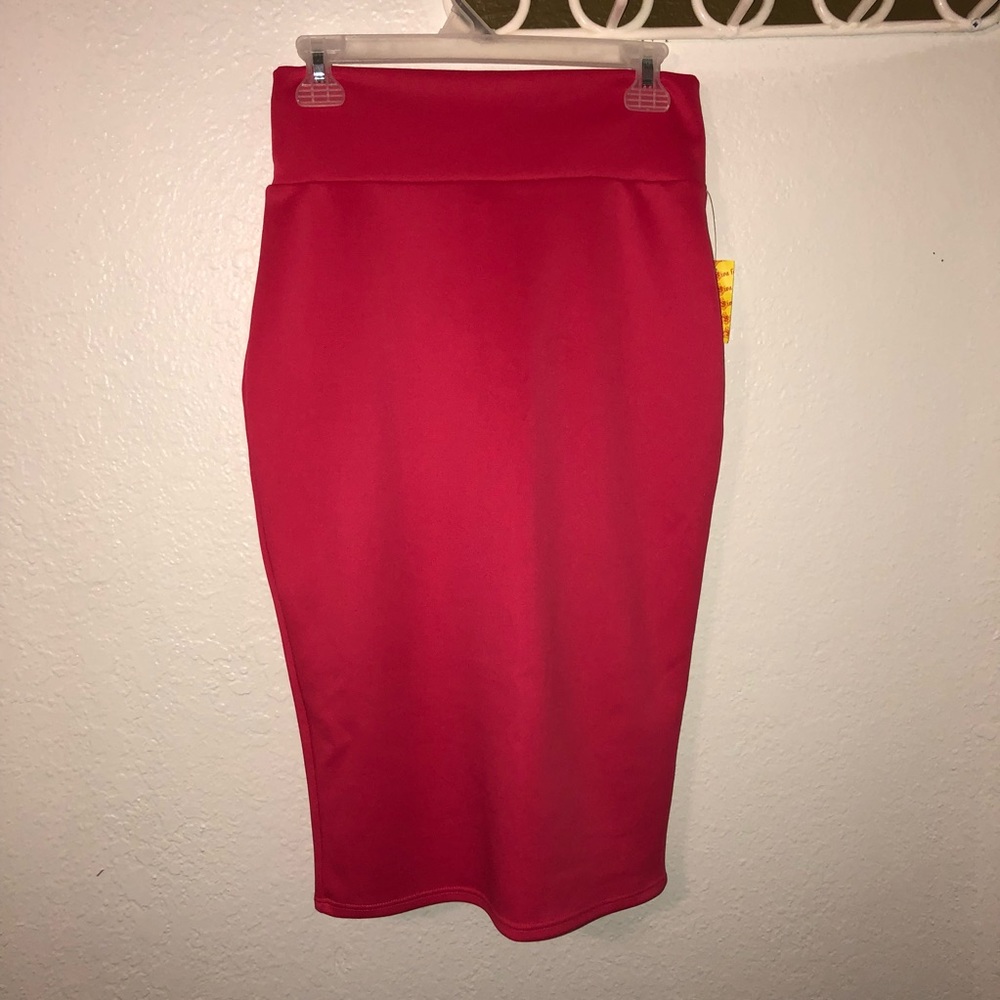 Hot pink pencil skirt
